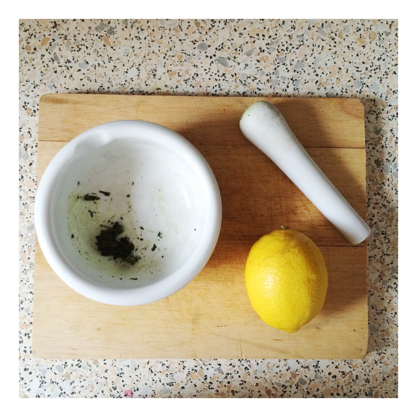 Lip scrub