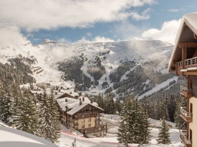 Outside View of Les Terrasses d'Eos 