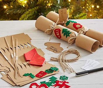 Pack of 6 Make Your Own Felt Crackers 